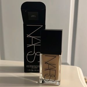 NARS light reflecting foundation -light 4- deauville